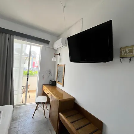 Family House Aparthotel Faliraki