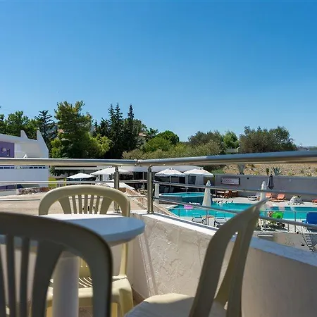 Hotel apartamentowy Family House 2*